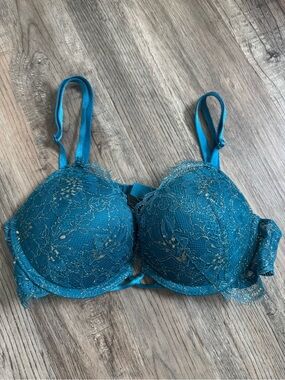Victoria Secret Dream Angels Push Up Teal Lace Underwire Bra with Gold Accents